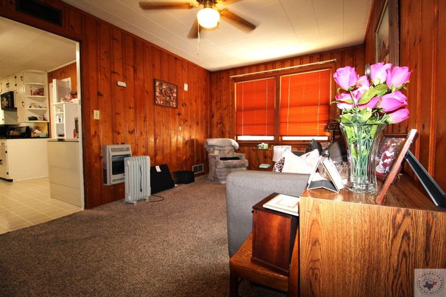 400 Main St, House other with 3 bedrooms, 1 bathrooms and null parking in Hooks TX | Image 13