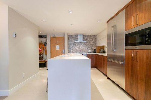 105-4910 Spearhead Pl, Whistler, BC, V8E1G1 | Card Image