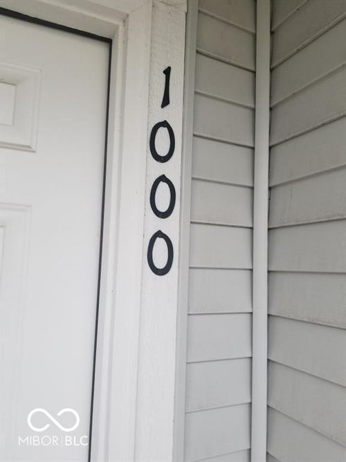 unit-1000-12030 Zircon Ln, Fishers, IN, 46038-5619 | Card Image