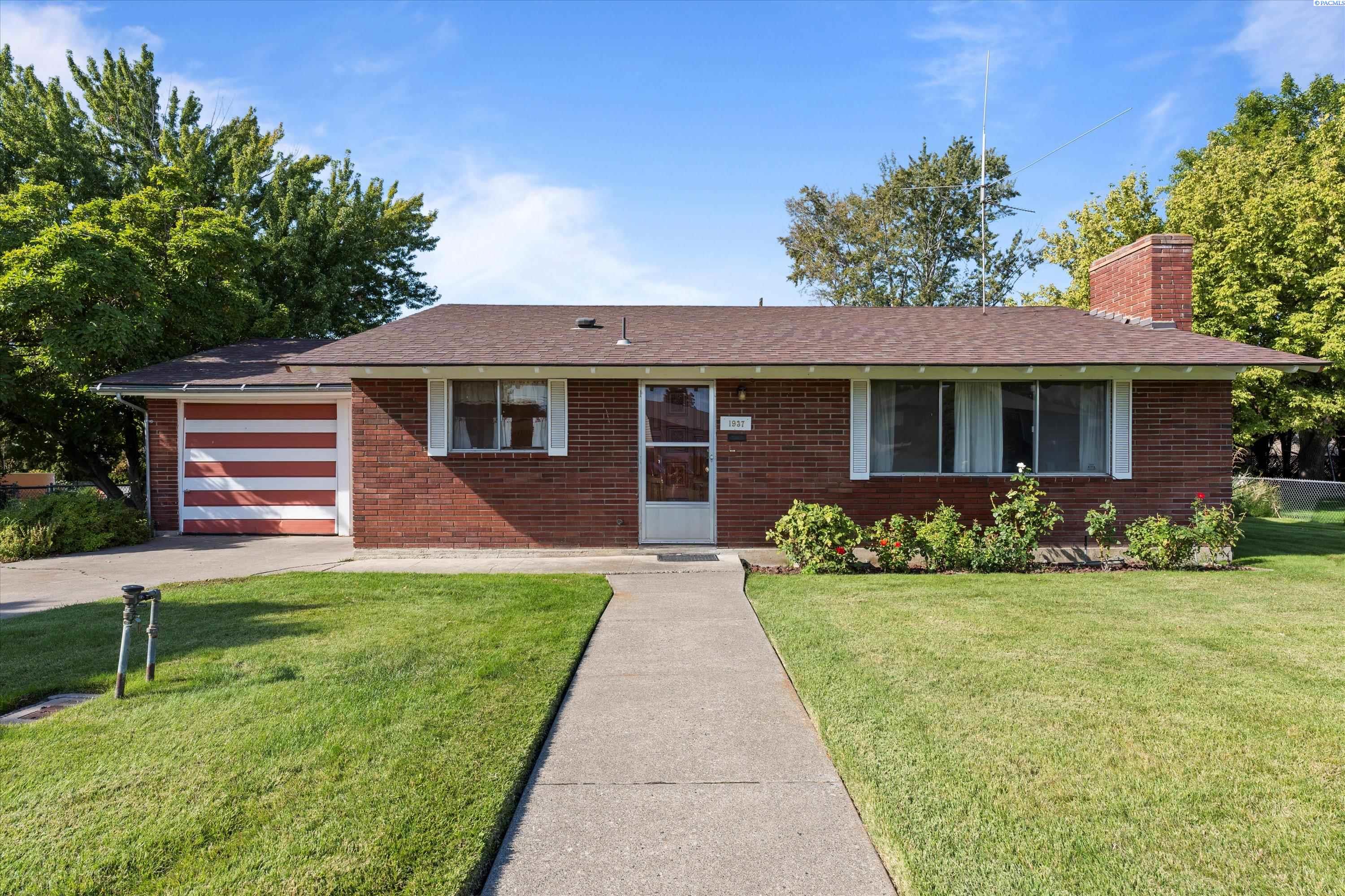 Pike Ave, Richland, WA 99354