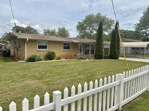 919 Oak St, Manchester, TN, 37355-2217 | Card Image