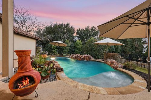 8001 Tonkawa Trl, Mckinney, TX, 75070-7099 | Card Image