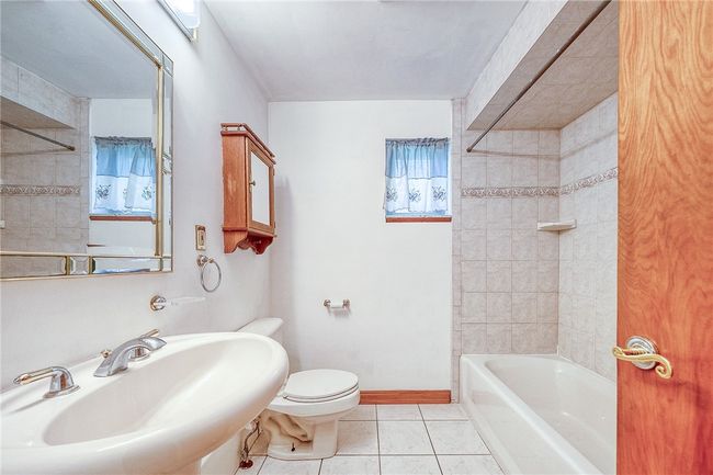 1632 Highland Rd, House other with 3 bedrooms, 1 bathrooms and 1 parking in Conway PA | Image 8