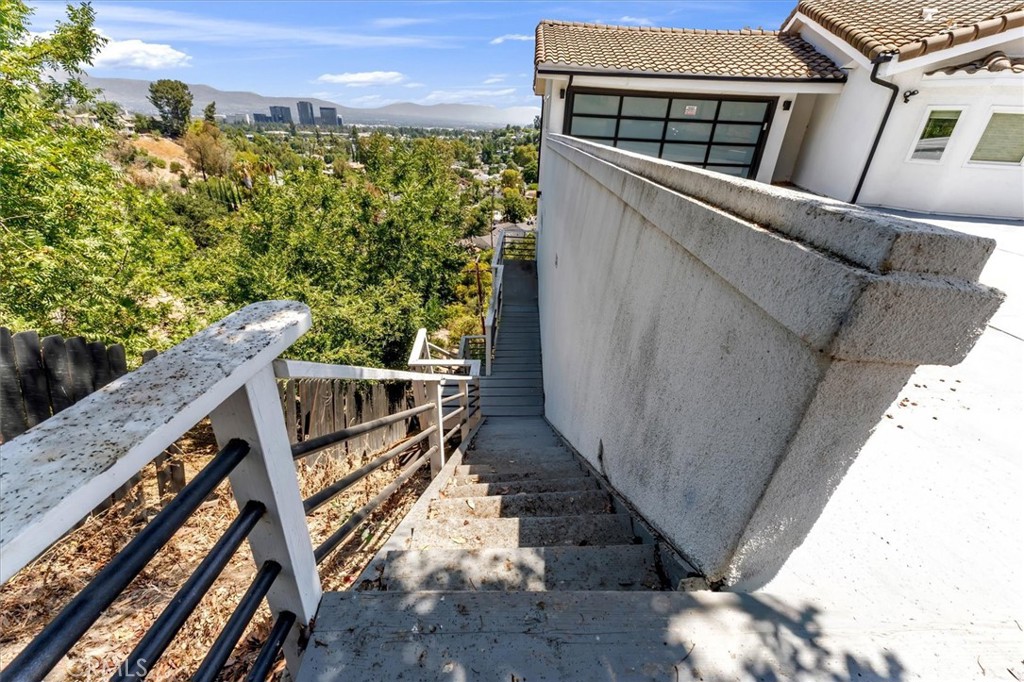 Residential in Woodland Hills 5