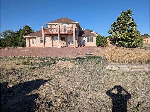 135 S Hacienda Del Sol Dr, Pueblo, CO, 81007-4030 | Card Image