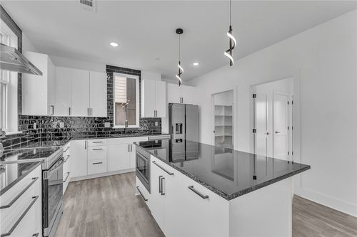 2604 W Bonnie Ln, Rogers, AR, 72758 | Card Image