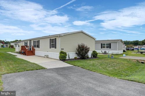 16935 Longfellow Ct, HAGERSTOWN, MD, 21740-6990 | Card Image
