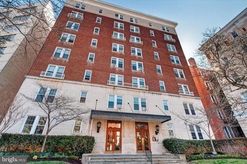 apt-110-1954 Columbia Rd Nw, WASHINGTON, DC, 20009-5032 | Card Image