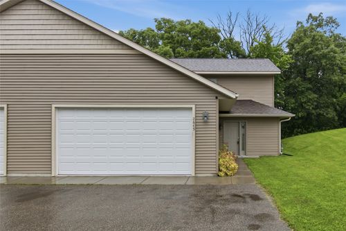 2645 Sessions Street, Eau Claire, WI, 54701 | Card Image