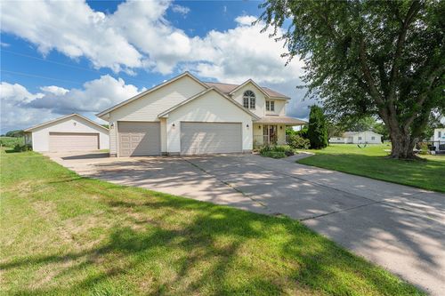 1150 Nordic Cir, MONDOVI, WI, 54755-1370 | Card Image