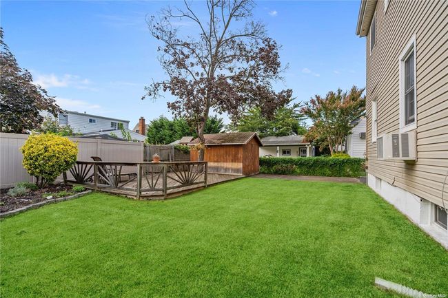 14 Croydon Dr, House other with 4 bedrooms, 2 bathrooms and null parking in Bellmore NY | Image 32