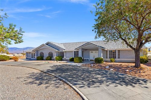 3751 S Mariposa Ave, Pahrump, NV, 89048-5764 | Card Image