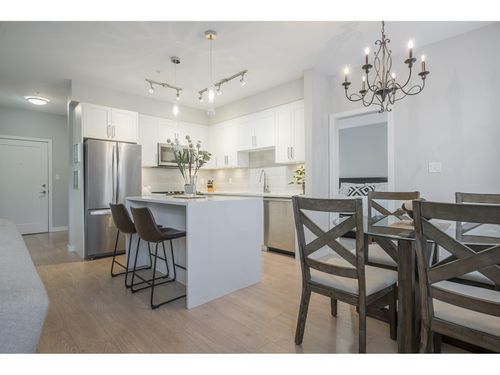 d109-20211 66 Ave, Langley, BC, V2Y0L4 | Card Image