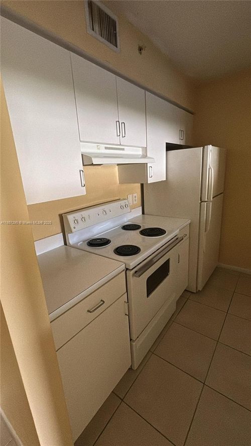 apt-108-2103 Renaissance Blvd, Miramar, FL, 33025-5691 | Card Image