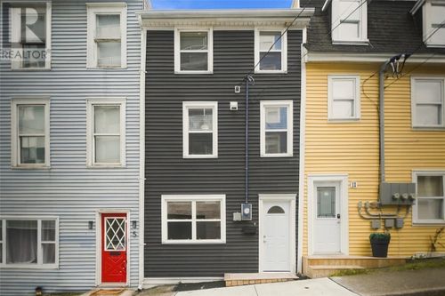 9 Boggan St, St. John's, NL, A1C4B2 | Card Image
