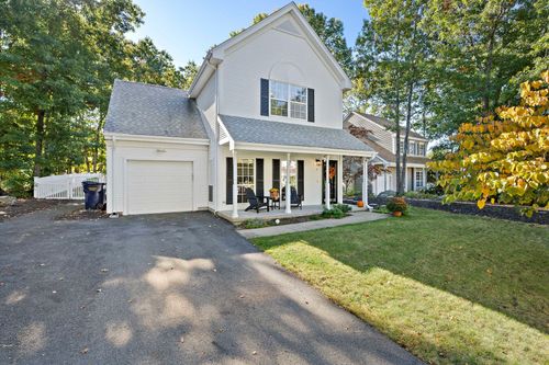 7 Ouimet Ln, Foxboro, MA, 02035-5201 | Card Image