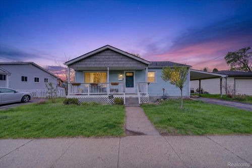 259 Sisson St, Romeo, MI, 48065-5042 | Card Image