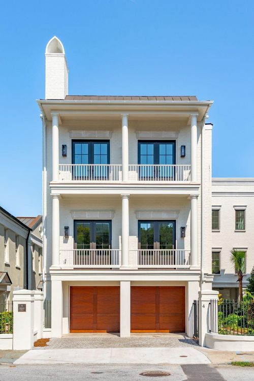 4 Prioleau St, Charleston, SC, 29401-2109 | Card Image