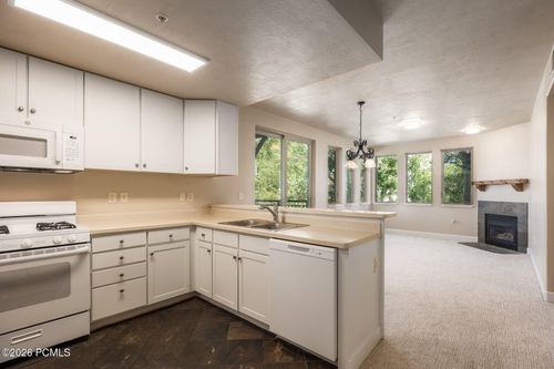apt-208-6605 Overland Dr, Park City, UT, 84098-8254 | Card Image
