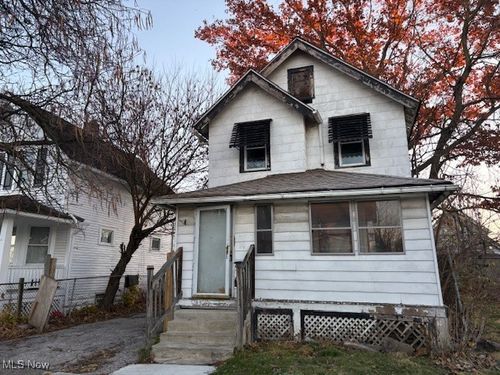 3531 E 104th St, Cleveland, OH, 44105-1813 | Card Image