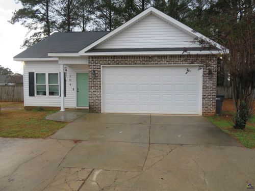 204 Greylock Drive, Perry, GA, 31069 | Card Image