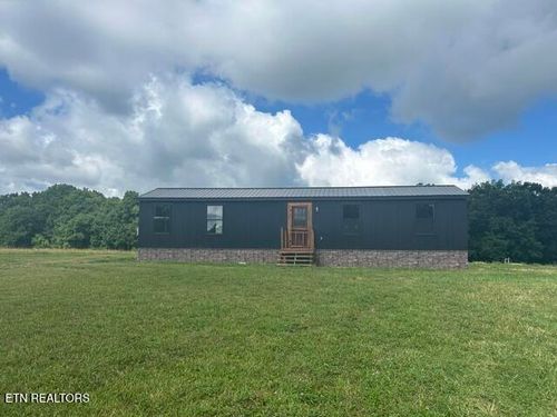367 Christenson Rd, Deer Lodge, TN, 37726-4212 | Card Image