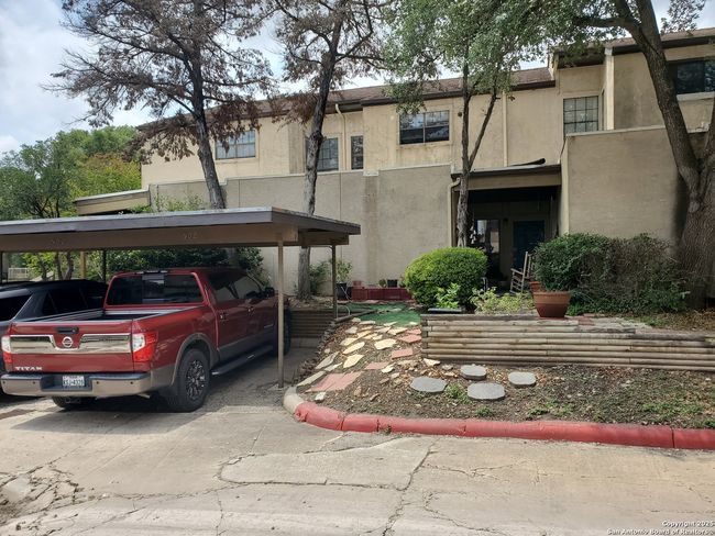 Carport with two parking spaces | Image 22