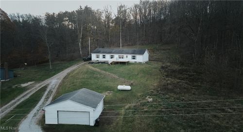 20178 County Road 6, Coshocton, OH, 43812-8912 | Card Image