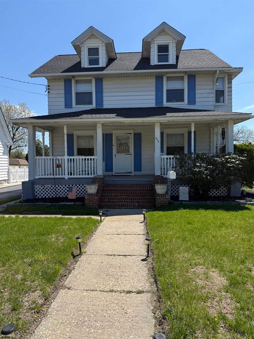 550 Bellevue Ave, Hammonton, NJ, 08037-1933 | Card Image