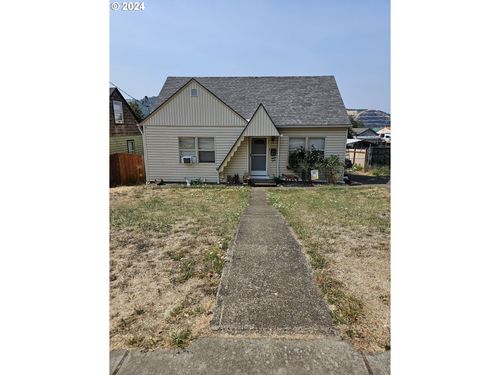1710 Se Main St, Roseburg, OR, 97470-4104 | Card Image