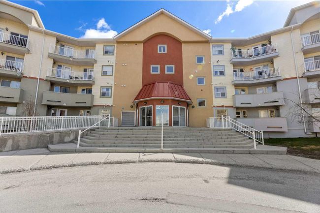 2404 - 700 Willowbrook Road Nw, Home with 2 bedrooms, 2 bathrooms and 1 parking in Airdrie AB | Image 23