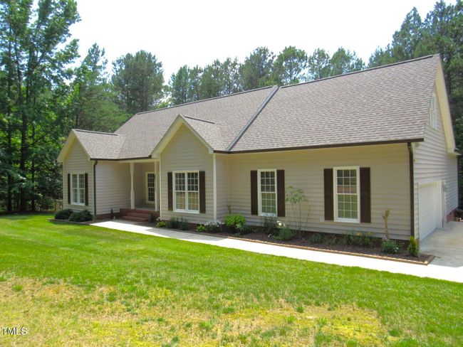 Front view | Image 60