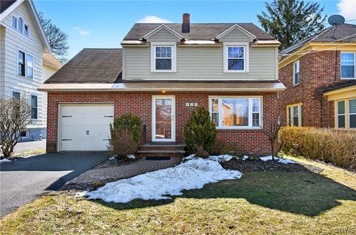 204 Kline St, Syracuse, NY, 13203-1331 | Card Image