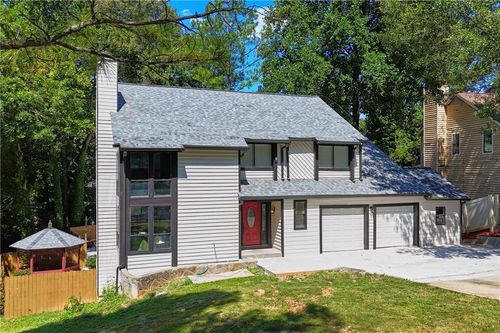 1651 Links Overlook, Stone Mountain, GA, 30088-3757 | Card Image