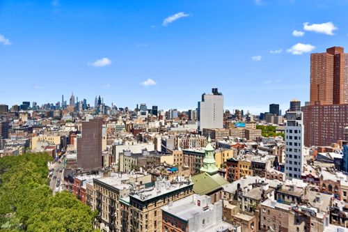18b-170 Park Row, New York, NY, 10038-1155 | Card Image