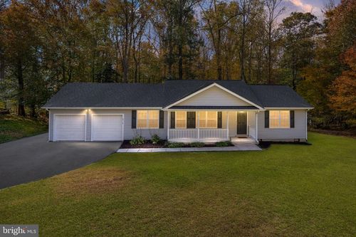 8518 Tompkins Dr, KING GEORGE, VA, 22485-7161 | Card Image