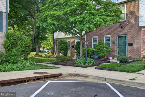 20-1-19 Big Acre Sq, GAITHERSBURG, MD, 20878-2838 | Card Image