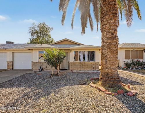6834 N 81st Ln, Glendale, AZ, 85303-2702 | Card Image