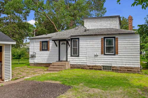 1229 Hintgen Ct, La Crosse, WI, 54601-5648 | Card Image