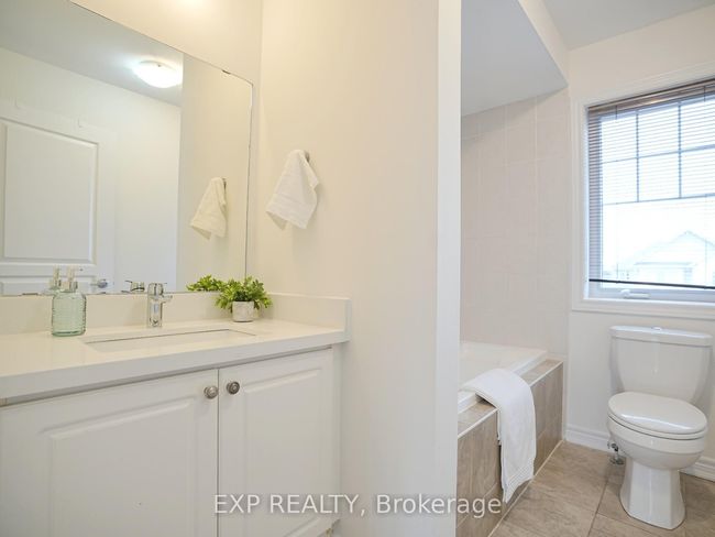 30 Mansard Dr, House other with 4 bedrooms, 3 bathrooms and 2 parking in Richmond Hill ON | Image 21