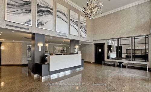 315-2 Clairtrell Rd, North York, ON, M2N7H5 | Card Image