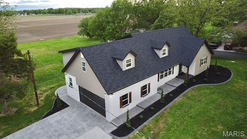 13102 Trestle Rd, Highland, IL, 62249-3024 | Card Image