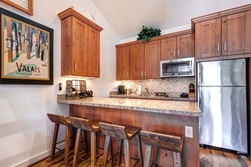 627-2255 Sidewinder Dr, Park City, UT, 84060 | Card Image