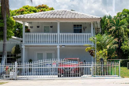 1-16990 Ne 5th Ct, North Miami Beach, FL, 33162-3972 | Card Image