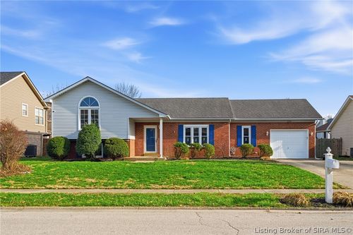 3124 Gardner Blvd, Jeffersonville, IN, 47130-9766 | Card Image