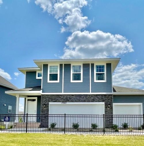 17240 Durham Dr, Lakeville, MN, 55044-7593 | Card Image