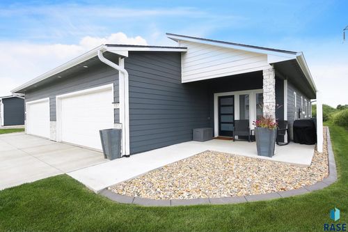 537 Oxford Ave, Harrisburg, SD, 57032 | Card Image