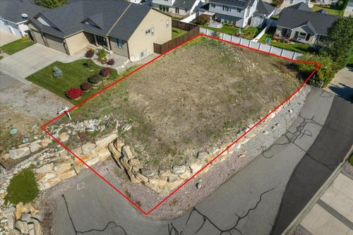 6004 N Crestmont Ln, Spokane, WA, 99217-8772 | Card Image