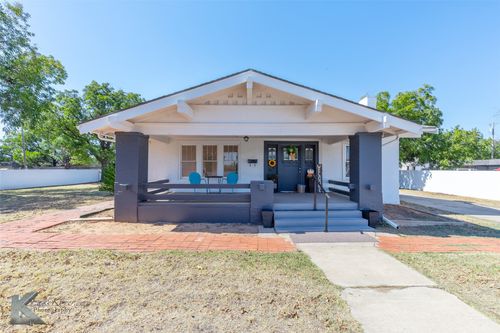 48 N Central Ave, Hamlin, TX, 79520-4022 | Card Image