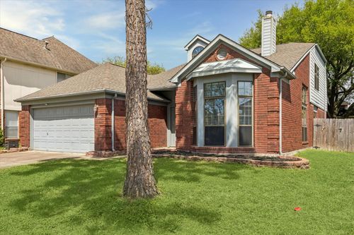 6915 Redwood Falls Dr, Pasadena, TX, 77505-4430 | Card Image